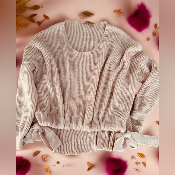 Free For Humanity sweater 🌸 - Picture 6 of 14